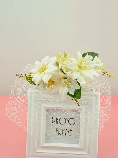 Ivory Net Yarn Flowers & Feathers #Milly03020071