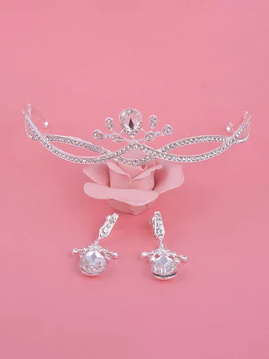 White Alloy Tiaras #Milly03020193
