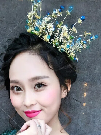 White Alloy Tiaras #Milly03020205
