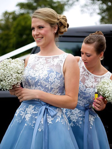 Beautiful Scoop Neck Tulle Appliques Lace Tea-length Bridesmaid Dress #Milly01012790