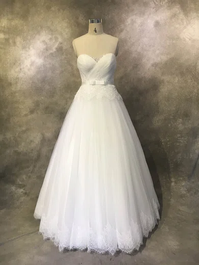 Ball Gown/Princess Sweetheart Tulle Floor-length Wedding Dresses With Appliques Lace #Milly00022934
