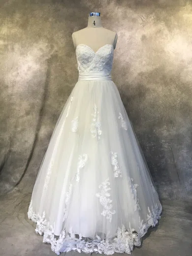 Ball Gown/Princess Sweetheart Tulle Sweep Train Wedding Dresses With Appliques Lace #Milly00022938