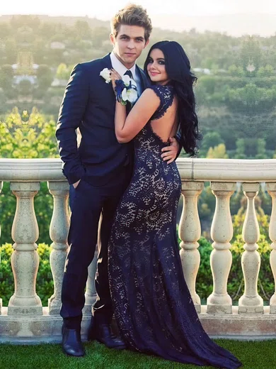 Trumpet/Mermaid V-neck Lace Sweep Train Prom Dresses #Milly020105547