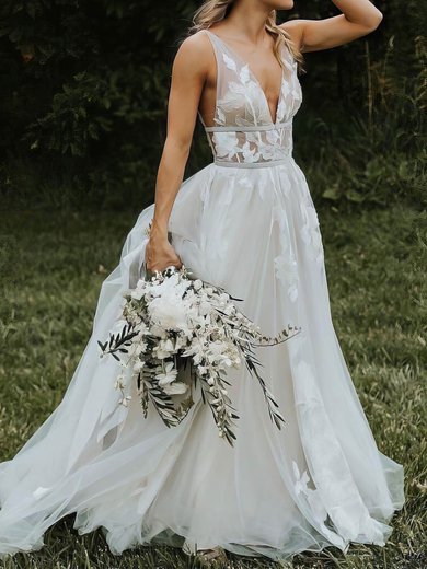 Ball Gown/Princess V-neck Tulle Sweep Train Wedding Dresses With Appliques Lace #Milly00023494