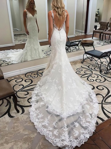 Trumpet/Mermaid V-neck Tulle Court Train Wedding Dresses With Appliques Lace #Milly00023535