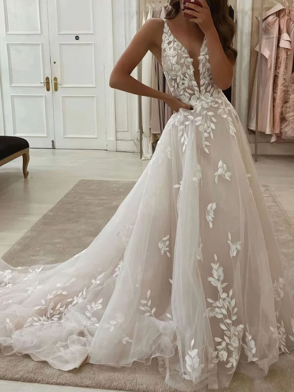 Ball Gown/Princess V-neck Tulle Sweep Train Wedding Dresses With Appliques Lace #Milly00023608