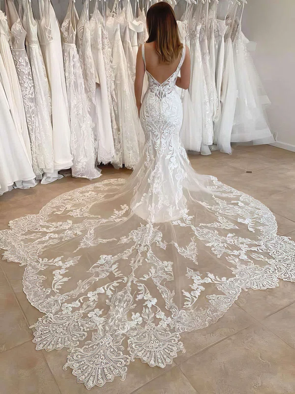 Trumpet/Mermaid V-neck Tulle Court Train Wedding Dresses With Appliques Lace #Milly00023670