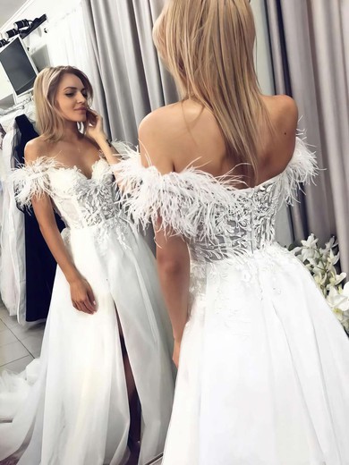 A-line Off-the-shoulder Tulle Sweep Train Appliques Lace Wedding Dresses #Milly00023746