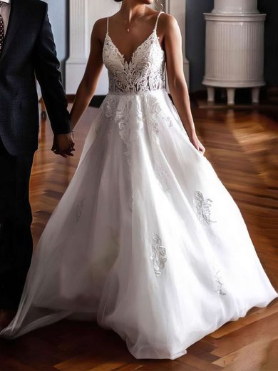 Ball Gown/Princess V-neck Tulle Sweep Train Wedding Dresses With Appliques Lace #Milly00023748