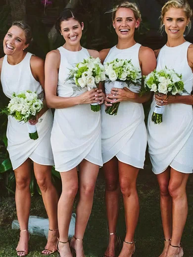 Sheath/Column Scoop Neck Chiffon Knee-length Bridesmaid Dresses #Milly01013886