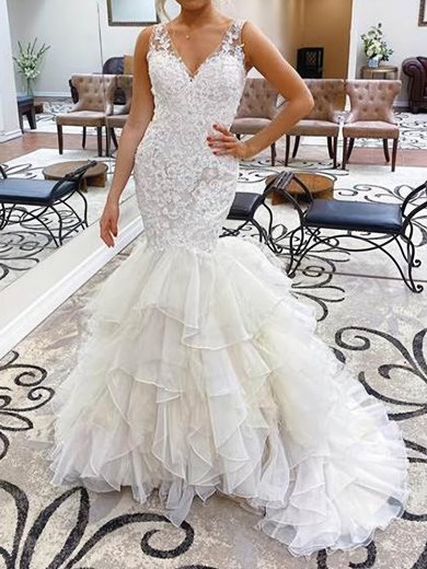 Trumpet/Mermaid V-neck Tulle Sweep Train Wedding Dresses With Tiered #Milly00023986