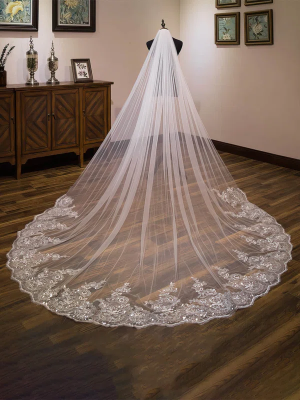 Cathedral Bridal Veils One-tier Lace Applique Edge Sequin Classic #Milly03010174