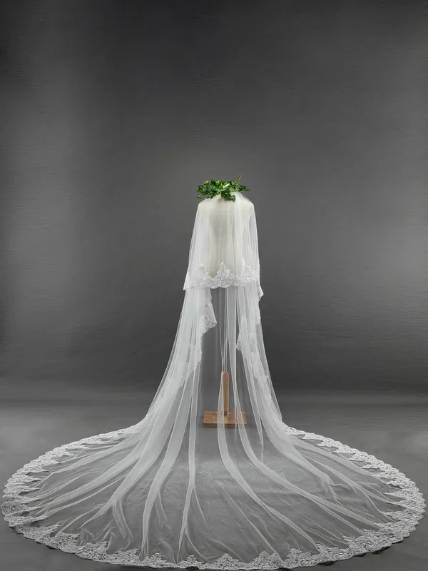 Cathedral Bridal Veils Two-tier Lace Applique Edge Applique Classic #Milly03010192