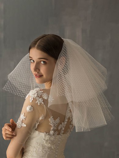 Shoulder Veils Two-tier Cut Edge Center Gathered #Milly03010255