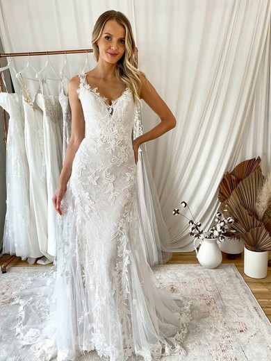 Trumpet/Mermaid V-neck Tulle Sweep Train Appliques Lace Wedding Dresses #Milly00024260