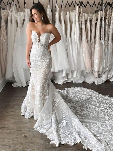 Trumpet/Mermaid Strapless Tulle Court Train Appliques Lace Wedding Dresses #Milly00024277