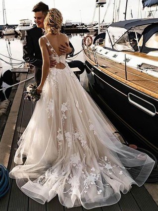 Sexy Deep V Neck Wedding Dresses with Court Train Lace Appliques