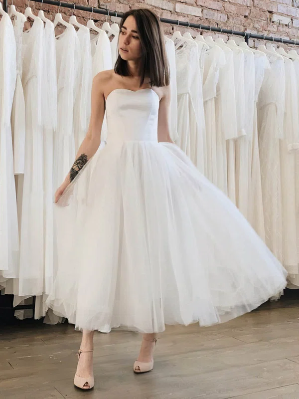 Ball Gown Sweetheart Tulle Tea-length Wedding Dresses #Milly00024377