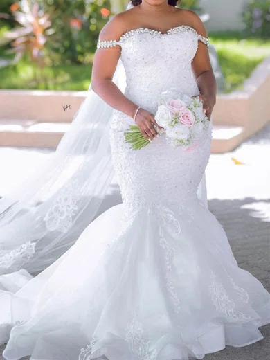 Tulle Beading Trumpet Mermaid Off The Shoulder Wedding Dress