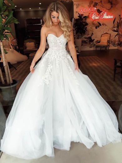 A-line Sweetheart Tulle Sweep Train Appliques Lace Wedding Dresses #Milly00024406