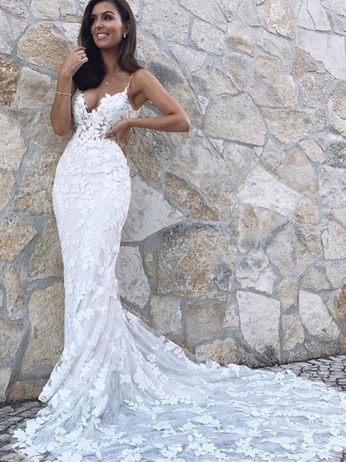 Trumpet/Mermaid V-neck Tulle Court Train Wedding Dresses With Appliques Lace #Milly00024512