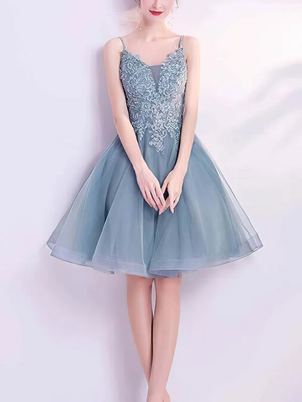 A-line V-neck Tulle Knee-length Homecoming Dresses With Appliques Lace #Milly020110105