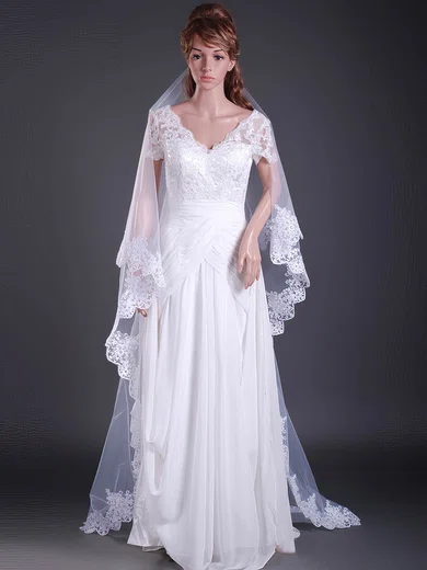 Gorgeous Two-tier Chapel Wedding Veils with Lace Applique Edge #1430049