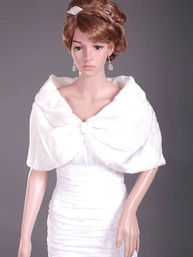 Beautiful Faux Fur Wedding Shawls #1420033