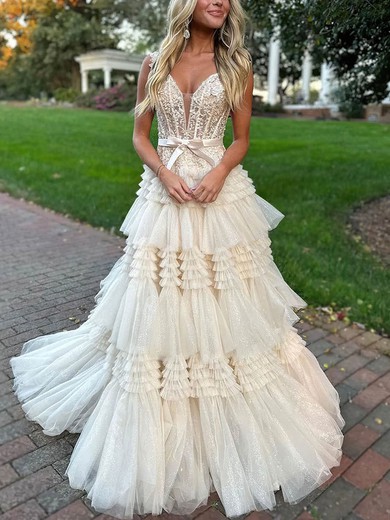 Ball Gown/Princess V-neck Tulle Glitter Sweep Train Prom Dresses With Appliques Lace S020114393