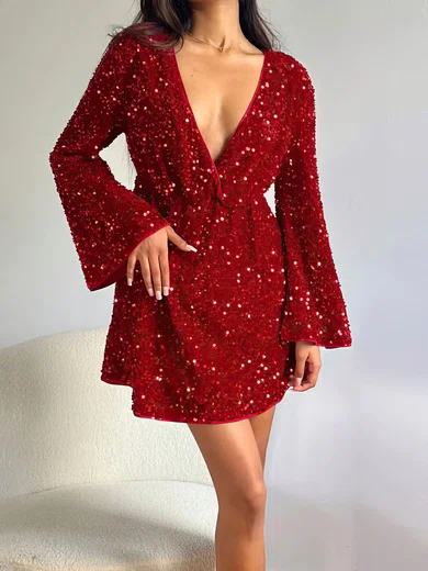 Deep V-neck Sequin Long Sleeves Homecoming Dresses #Milly020116896