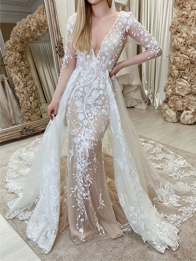 Ball Gown/Princess V-neck Tulle Chapel Train Wedding Dress With Appliques Lace #Milly00028093