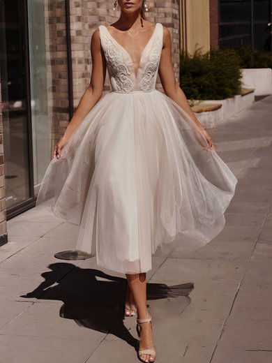 Ball Gown/Princess V-neck Glitter Tea-length Wedding Dress With Appliques Lace #Milly00027165