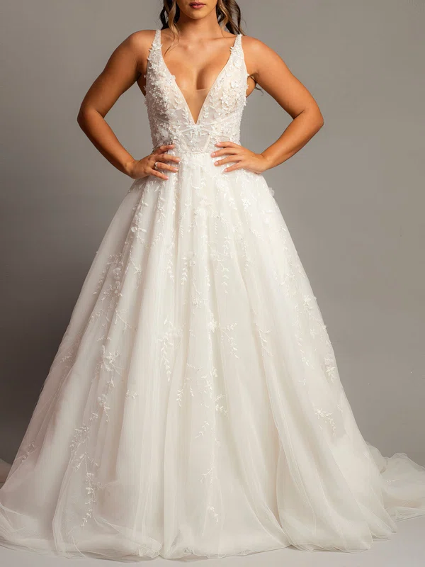 Ball Gown/Princess V-neck Tulle Court Train Wedding Dress With Appliques Lace #Milly00028151