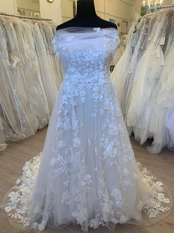 Ball Gown/Princess Sweetheart Tulle Court Train Wedding Dress With Appliques Lace #Milly00028362