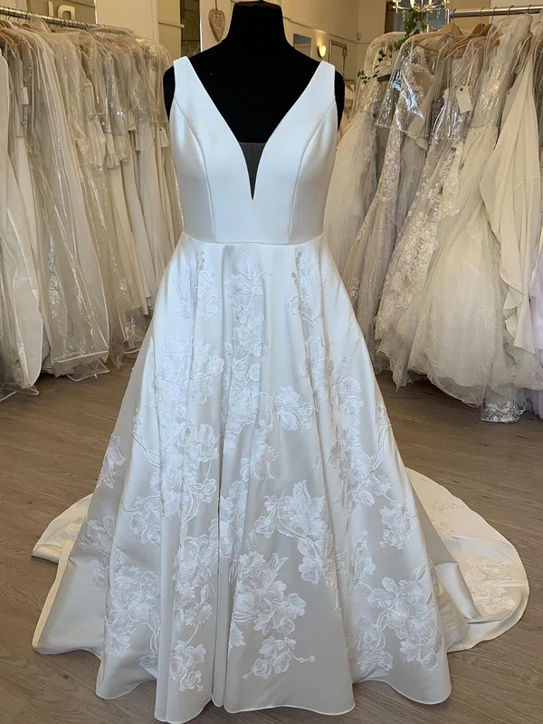 Ball Gown/Princess V-neck Satin Court Train Wedding Dress With Flower(s) #Milly00028382