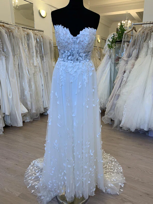 A-line Sweetheart Tulle Sweep Train Wedding Dress With Appliques Lace #Milly00028424