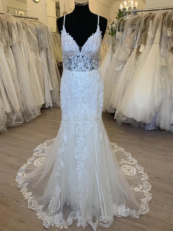 Trumpet/Mermaid V-neck Tulle Court Train Wedding Dress With Appliques Lace #Milly00028463
