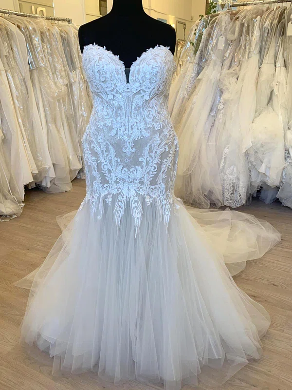 Trumpet/Mermaid Sweetheart Tulle Chapel Train Wedding Dress With Appliques Lace #Milly00028465