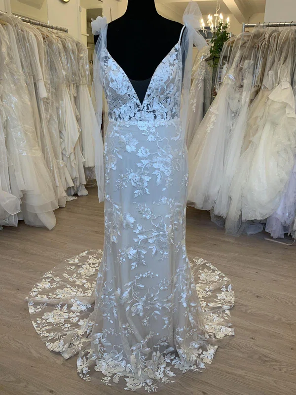 Sheath/Column V-neck Tulle Sweep Train Wedding Dress With Flower(s) #Milly00028474