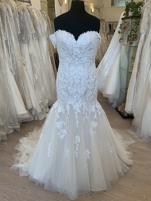 Trumpet/Mermaid Off-the-shoulder Tulle Sweep Train Wedding Dress With Appliques Lace #Milly00028633