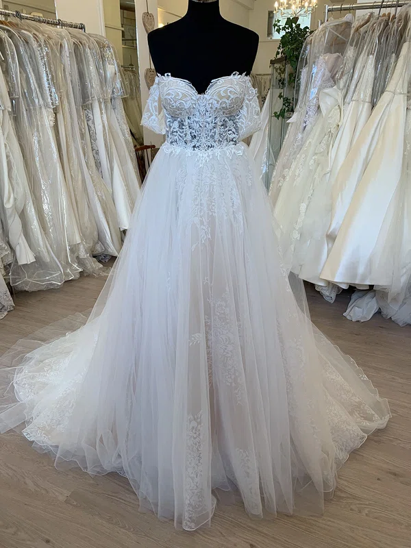 Ball Gown/Princess Off-the-shoulder Tulle Court Train Wedding Dress With Appliques Lace #Milly00028675