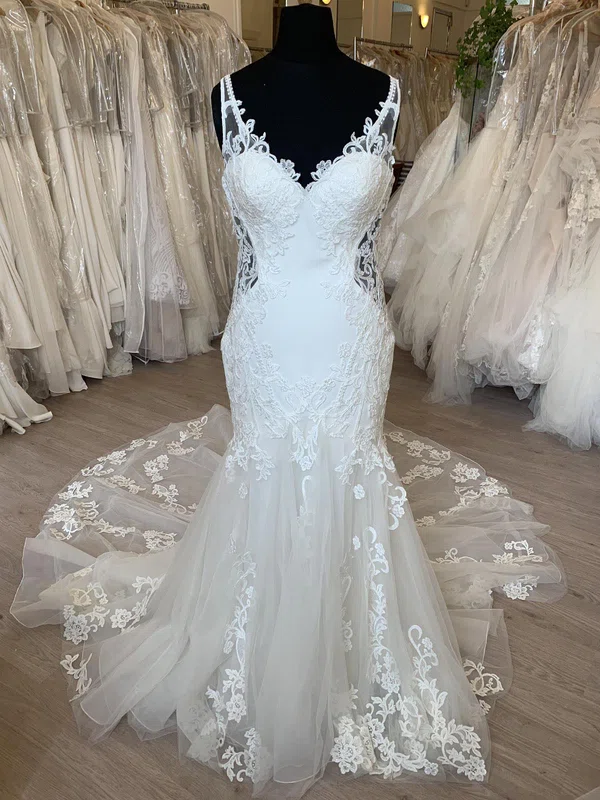 Trumpet/Mermaid Sweetheart Tulle Court Train Wedding Dress With Appliques Lace #Milly00028726