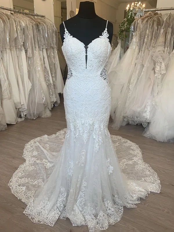 Trumpet/Mermaid Sweetheart Lace Court Train Wedding Dress With Appliques Lace #Milly00028728