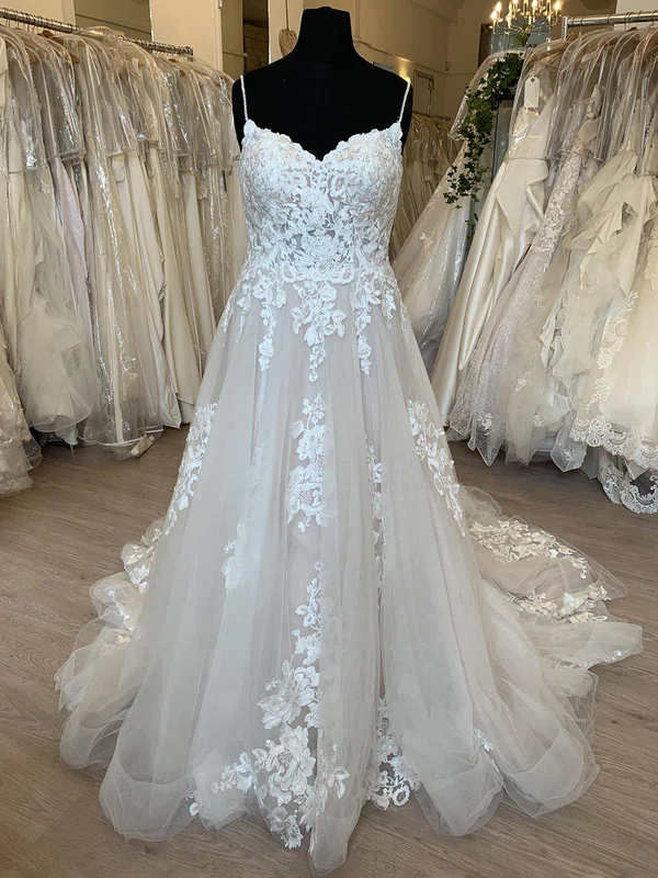 Ball Gown/Princess V-neck Tulle Sweep Train Wedding Dress With Appliques Lace #Milly00028758