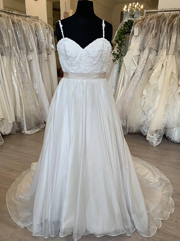 Ball Gown/Princess Sweetheart Organza Sweep Train Wedding Dress With Appliques Lace #Milly00028761