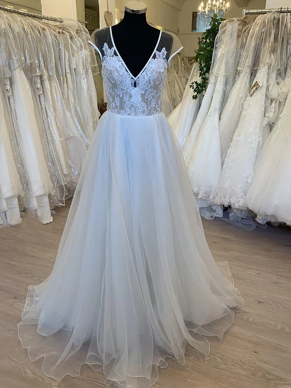 Ball Gown/Princess V-neck Organza Sweep Train Wedding Dress With Appliques Lace #Milly00028782