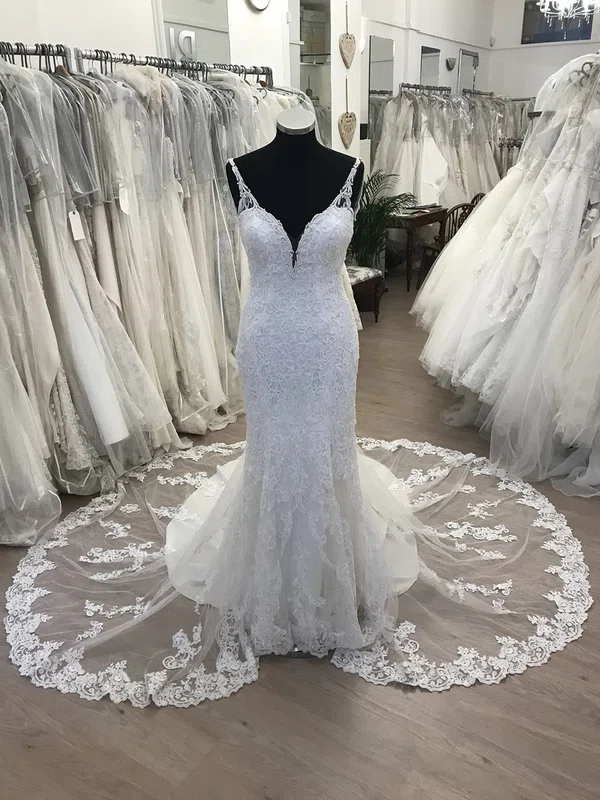Trumpet/Mermaid V-neck Tulle Lace Court Train Wedding Dress With Pearl Detailing #Milly00028812