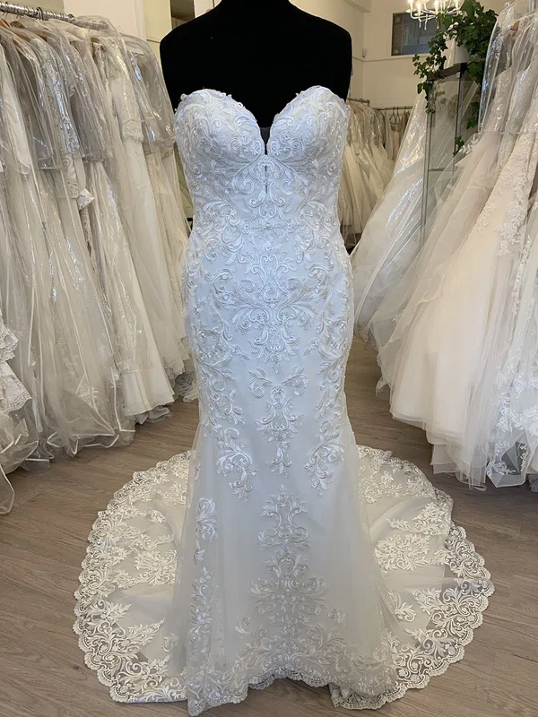 Trumpet/Mermaid Sweetheart Tulle Sweep Train Wedding Dress With Appliques Lace #Milly00028861