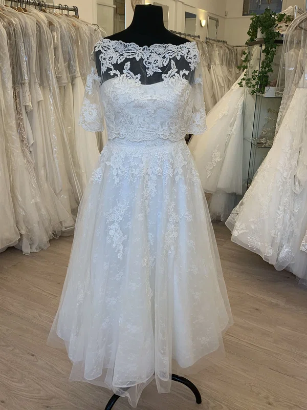 Ball Gown/Princess Illusion Lace Tulle Tea-length Wedding Dress With Appliques Lace #Milly00028897