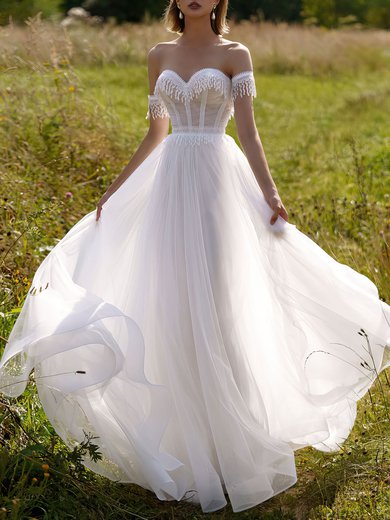 Ball Gown Sweetheart Tulle Chapel Train Wedding Dress #Milly00027039